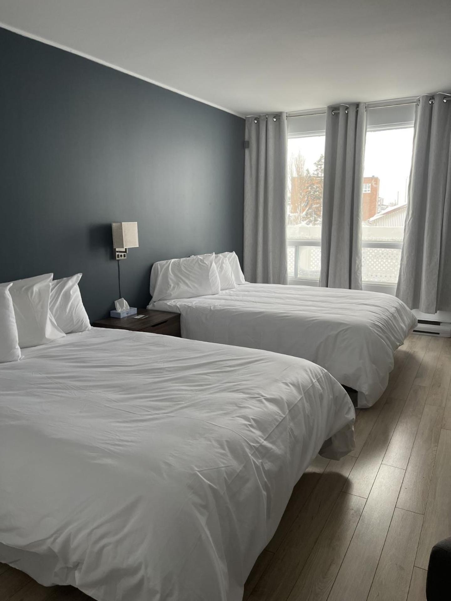 Hotel Normandie Rimouski Buitenkant foto