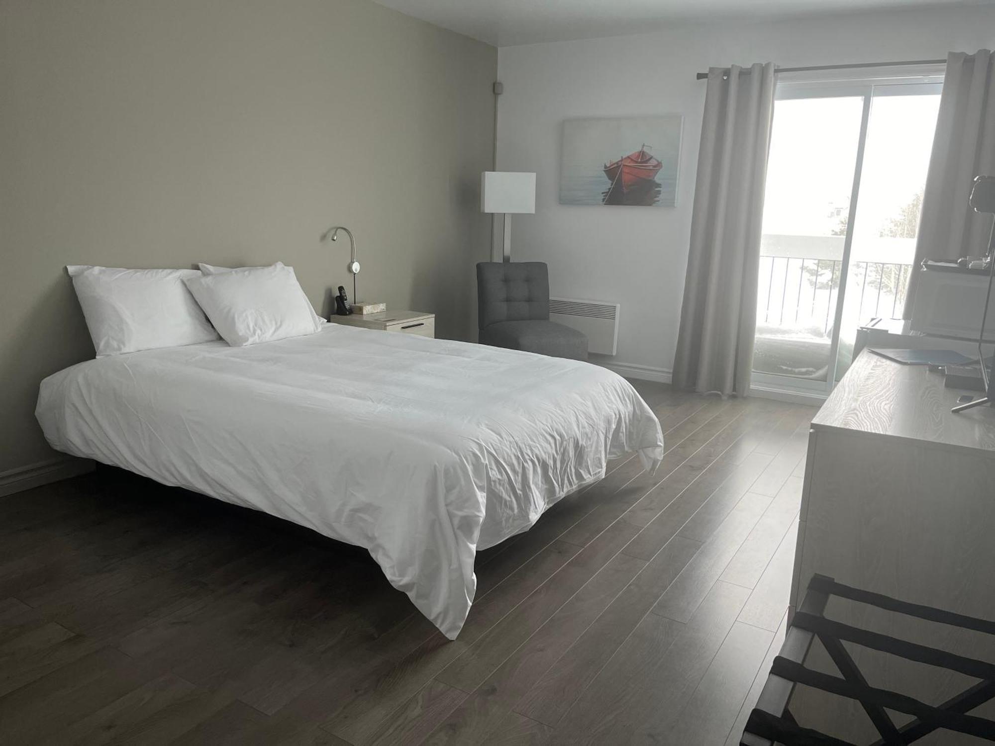 Hotel Normandie Rimouski Buitenkant foto